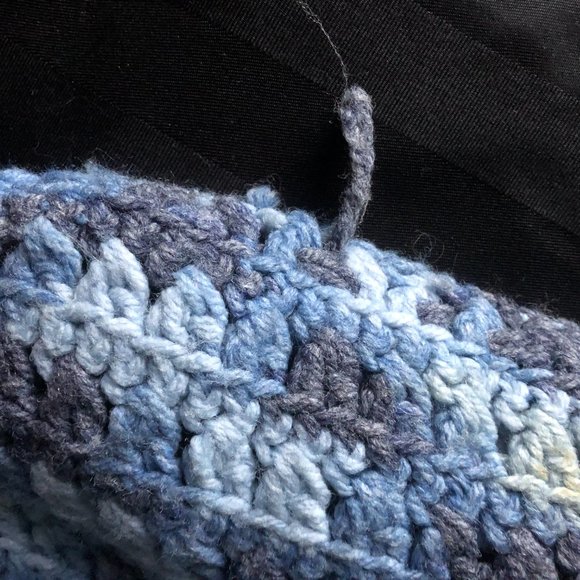 Vintage Hand Knit Chunky, Gorgeous Blue Fair Isle Sweater Excellent Condition - Picture 4 of 12